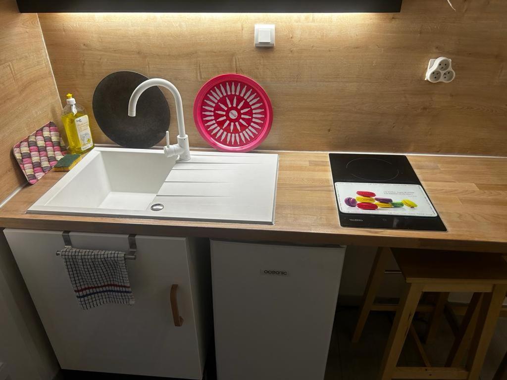 Studio Numero 3 Villeneuve-lès-Avignon Extérieur photo
